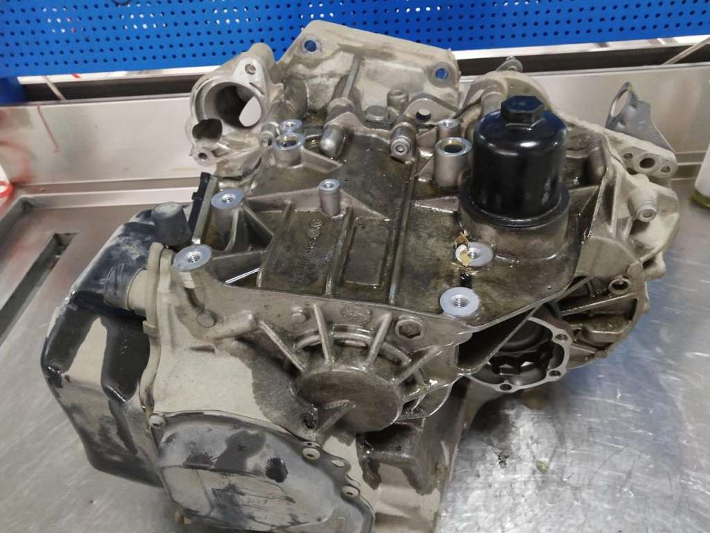 北京祥途嘉禾奥迪tt汽车变速箱维修